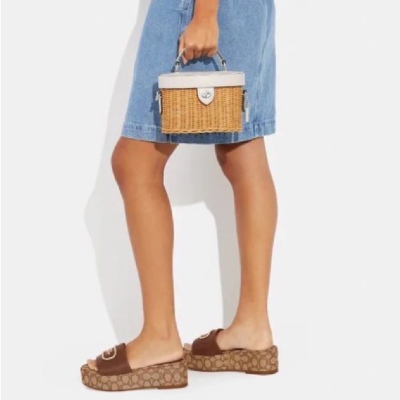 Coach Kay Crossbody with Gold Chain - Picture 6 of 7